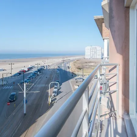 Lumina Seaview & Garage Apartment *