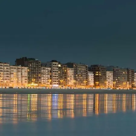 Lumina Seaview & Garage Apartment *